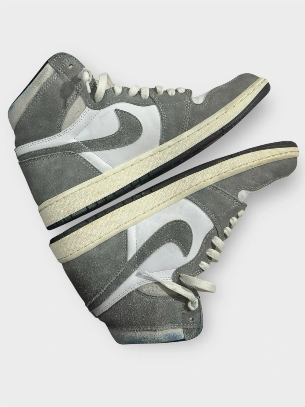 Nike Air Jordan 1 Retro High OG | Men’s 9 | Suede Grey